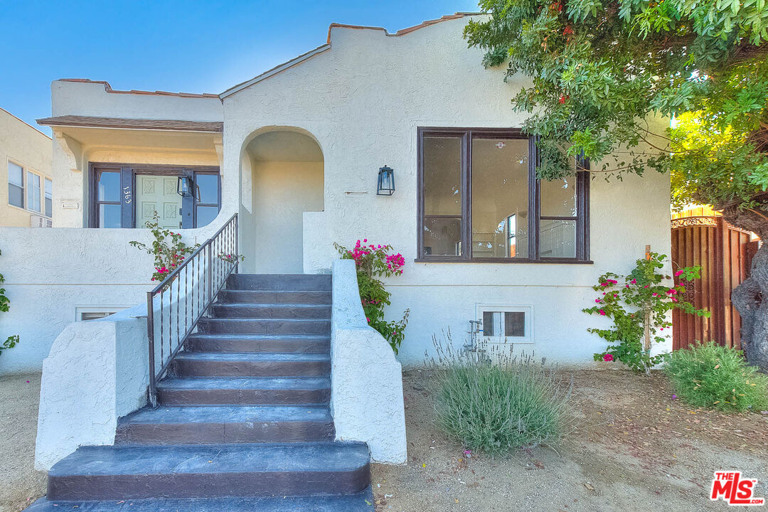 Photo of 1361 Keniston Ave, Los Angeles, CA 90019