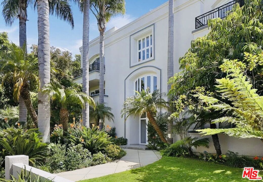 446 San Vicente Blvd Unit: 107