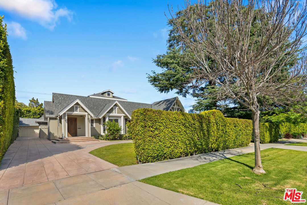 512 N Linden Dr