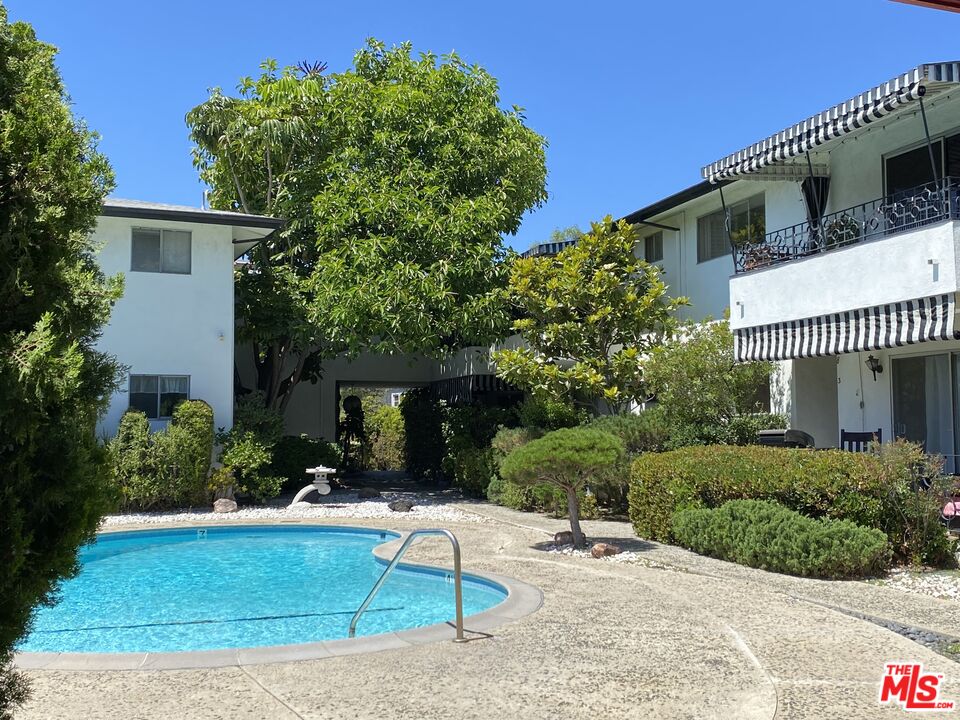 3320 Griffith Park Blvd Unit: 7
