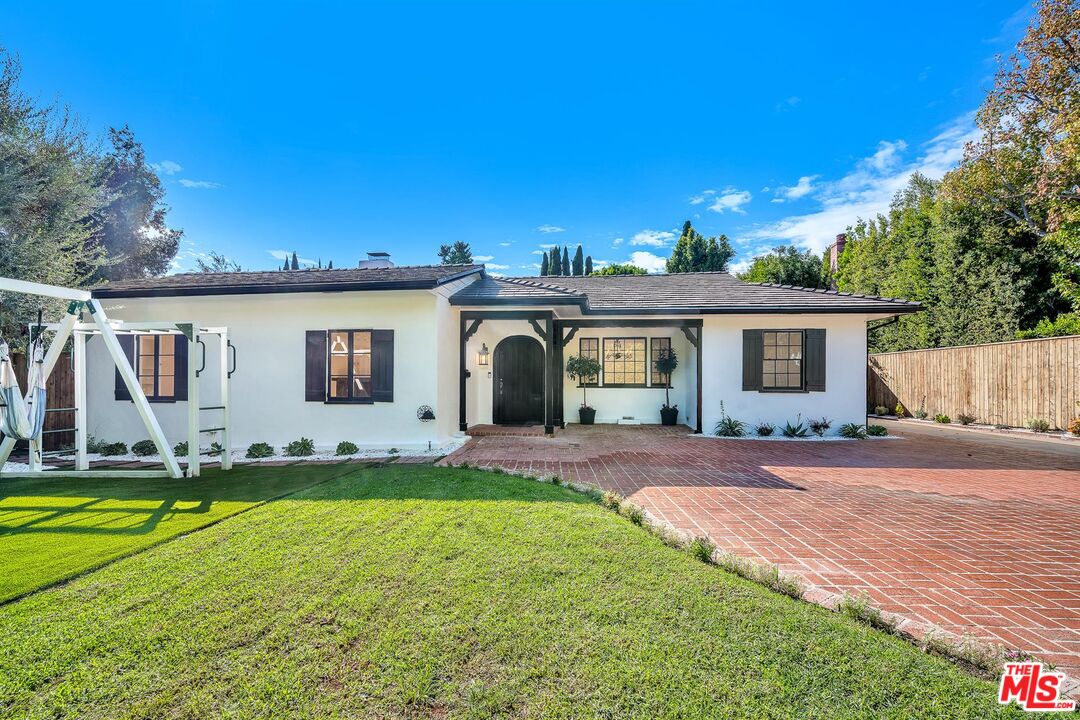 629 N Rexford Dr