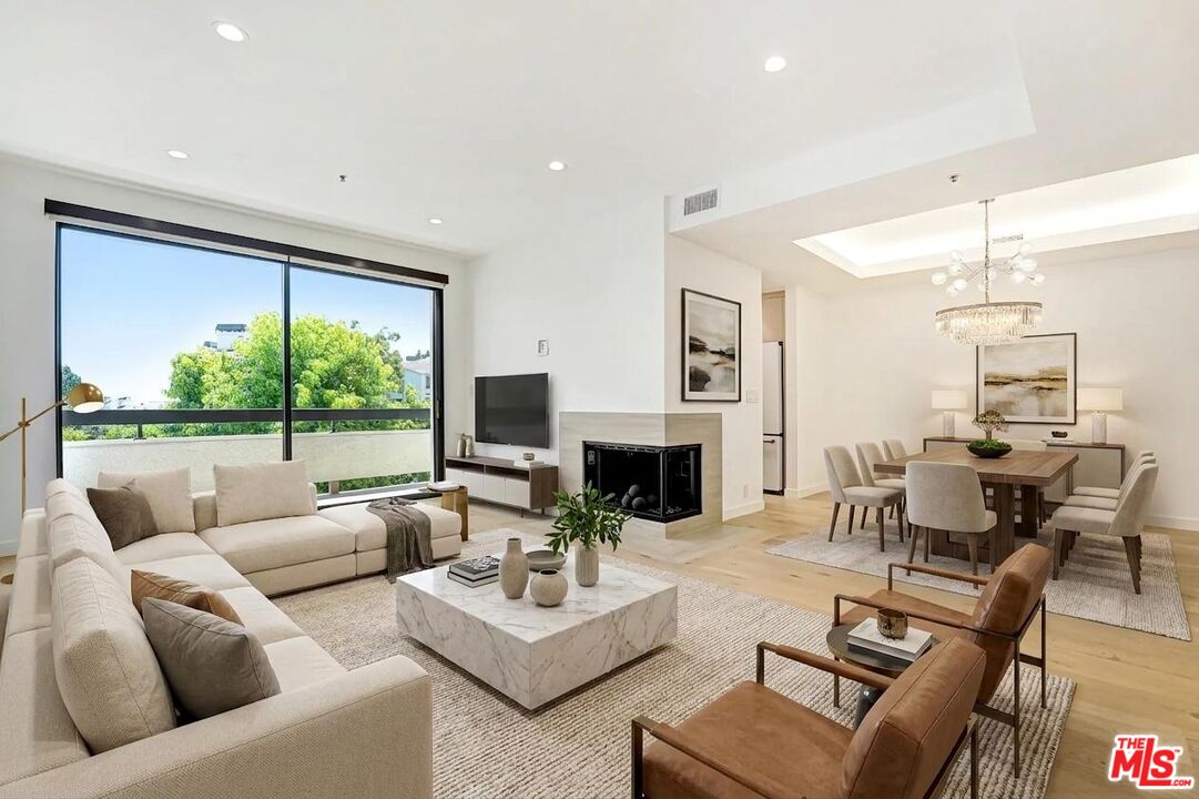 2112 Century Park Ln Unit: 301