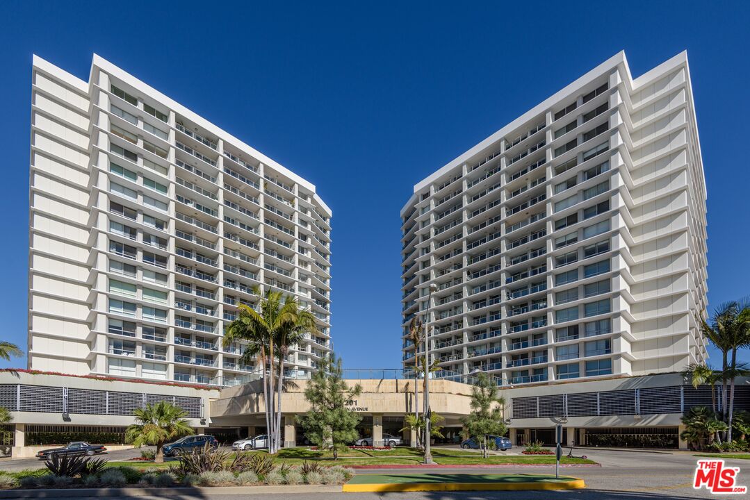 201 Ocean Ave Unit: 305B