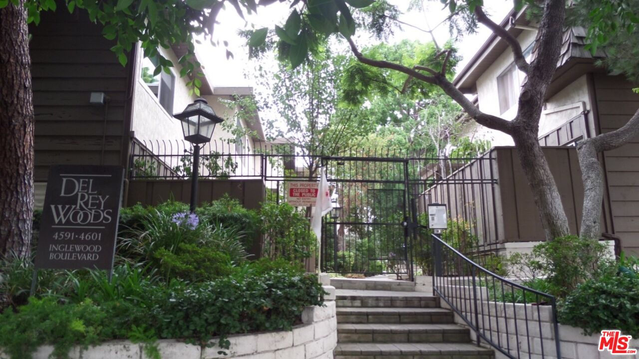 4591 Inglewood Blvd Unit: 5