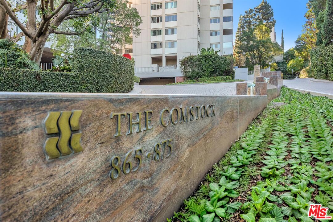 865 Comstock Ave Unit: 4C