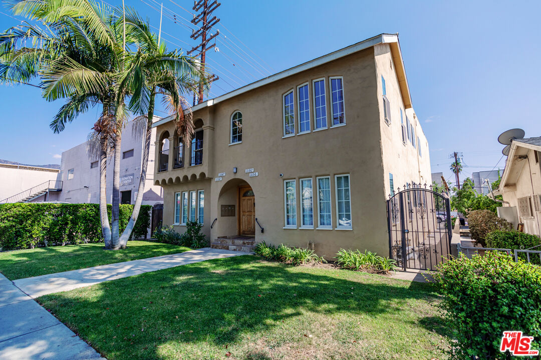 1056 WINCHESTER AVE Unit: B