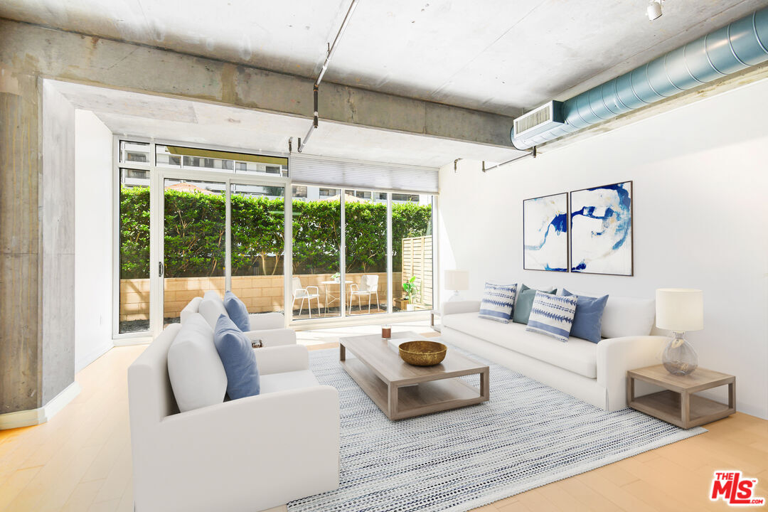 Photo of 645 W 9th St, Los Angeles, CA 90015