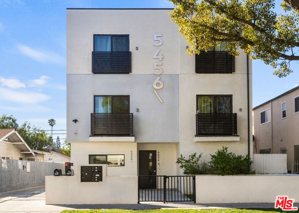 5456 Barton Ave