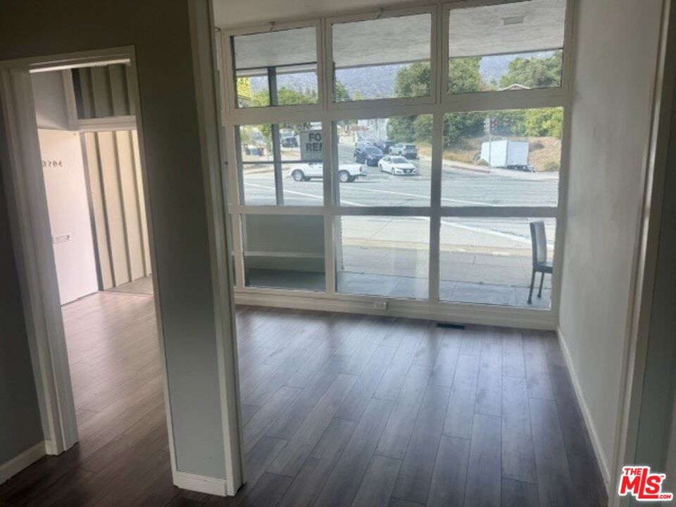 3704 Foothill Blvd