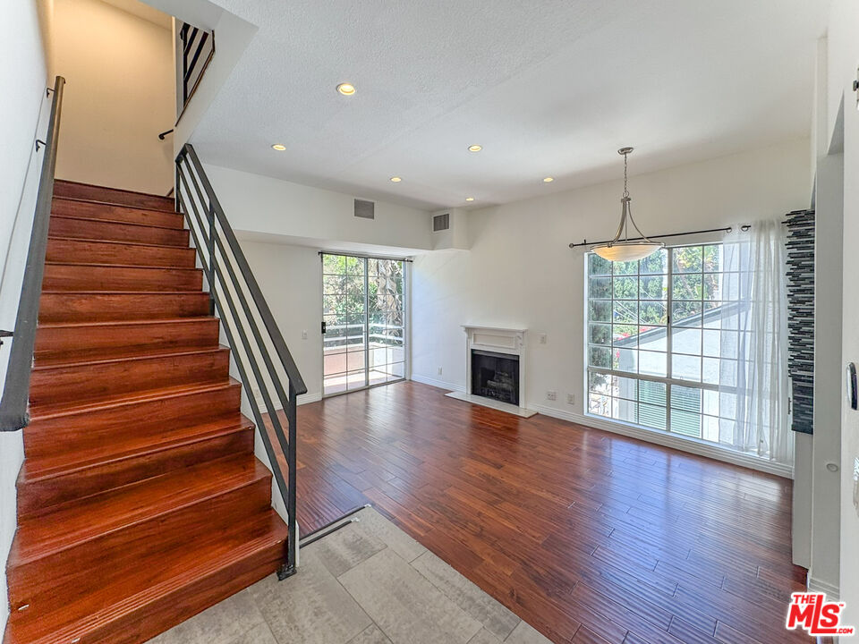 1733 Malcolm Ave Unit: 7