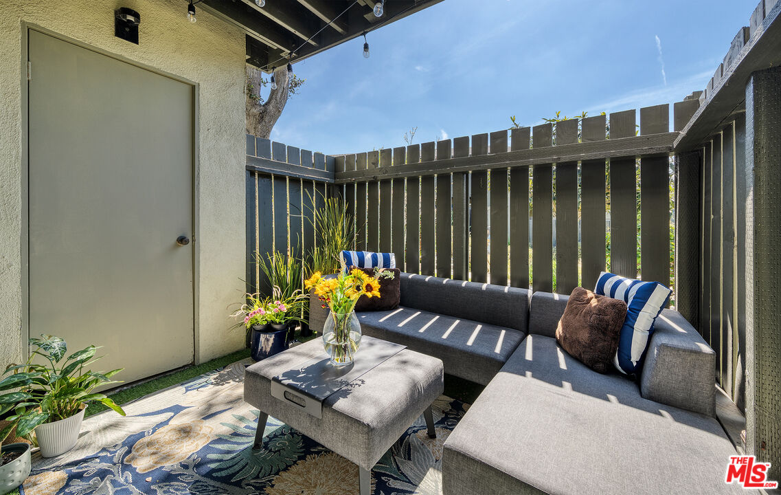 4931 Indian Wood Rd Unit: 357