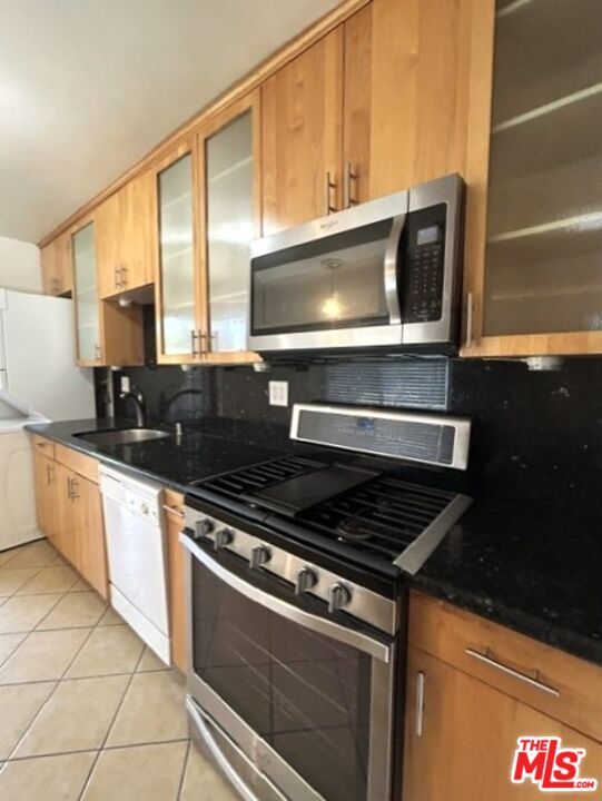 2005 Federal Ave Unit: 2005