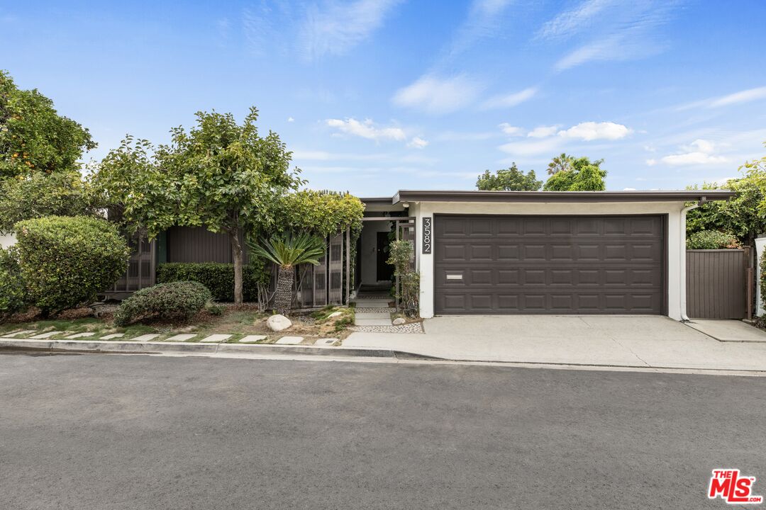 3582 Verdugo Vista Ter