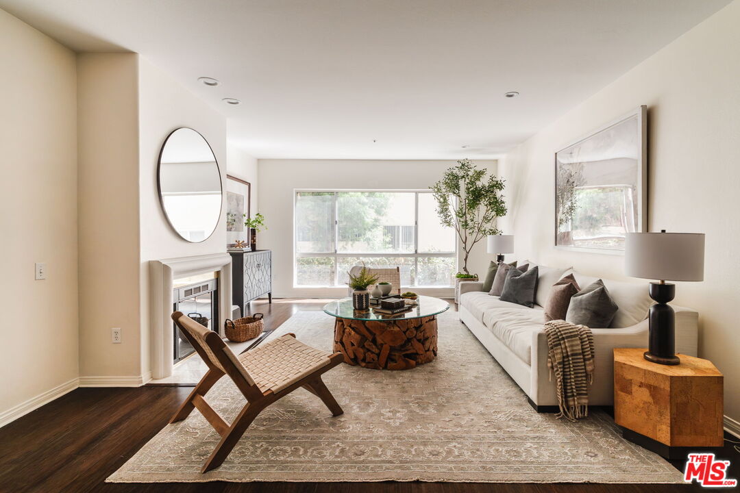 11855 Goshen Ave Unit: 104