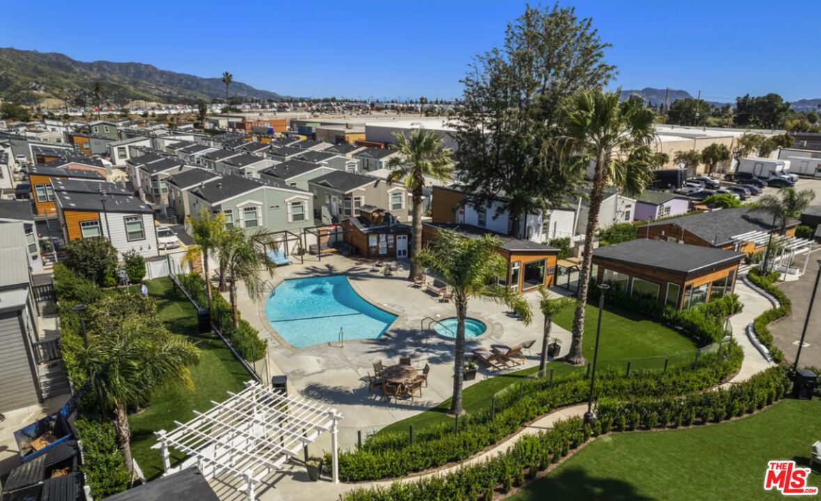 8250 Lankershim Blvd Unit: 92