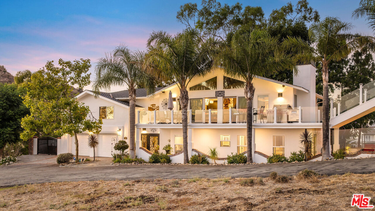 2119 Rockview Ter
