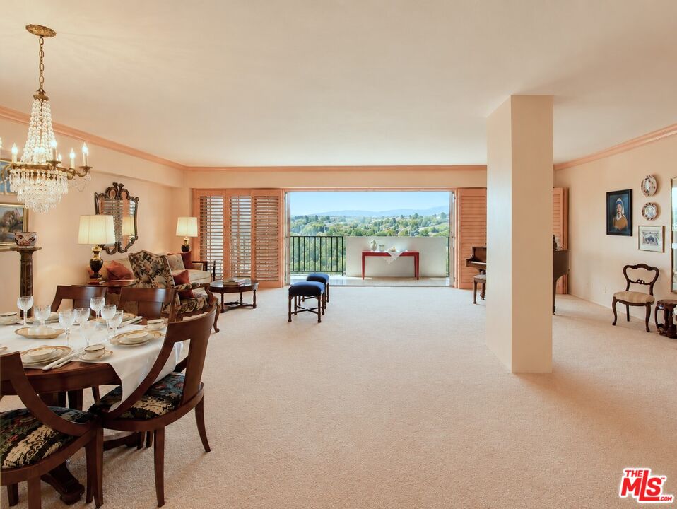 10450 Wilshire Blvd Unit: 10J