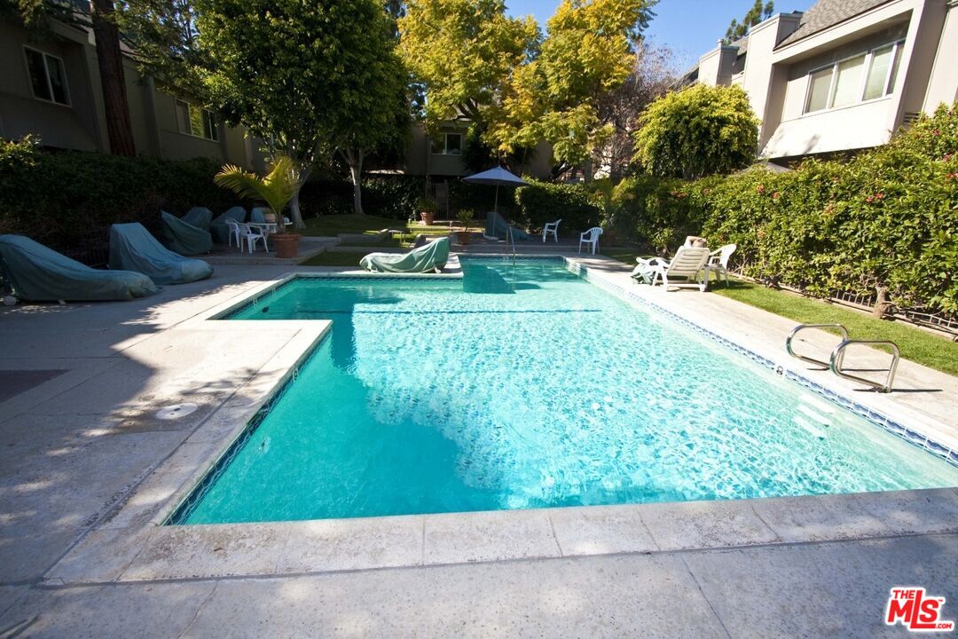 2508 Arizona Ave Unit: 4