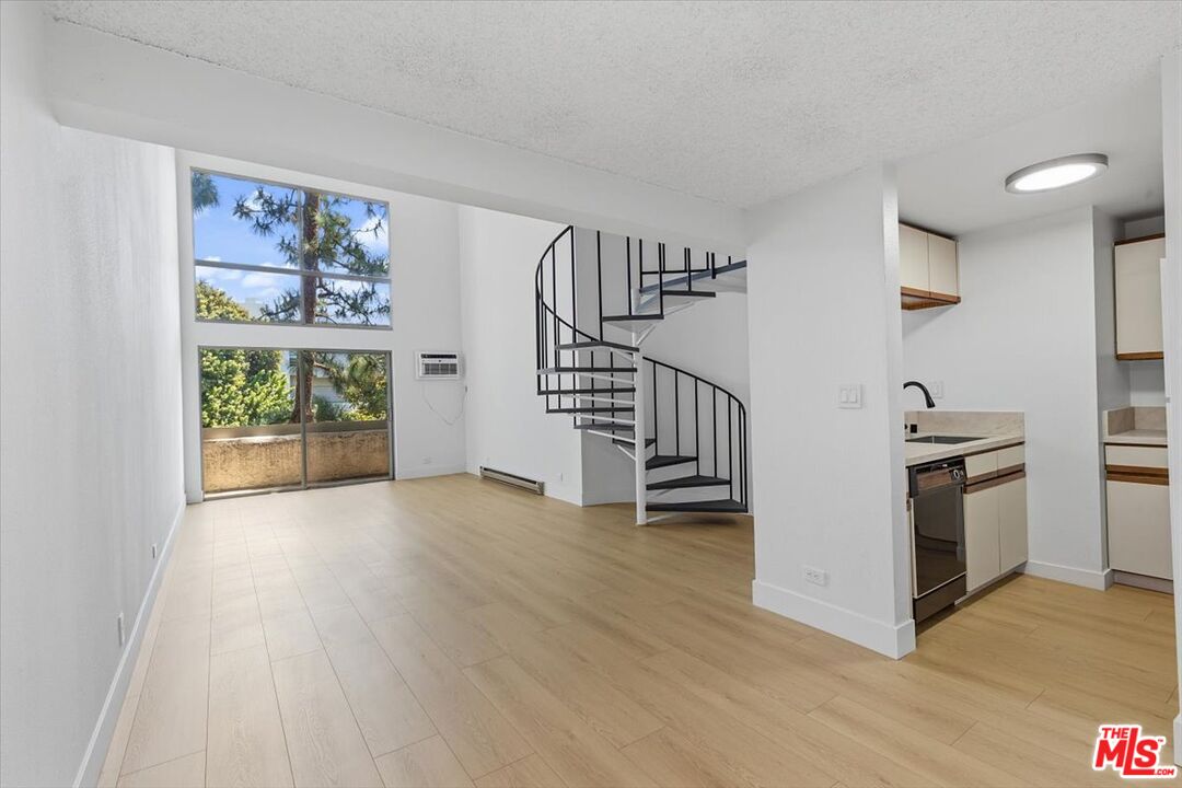 1440 Veteran Ave Unit: 348