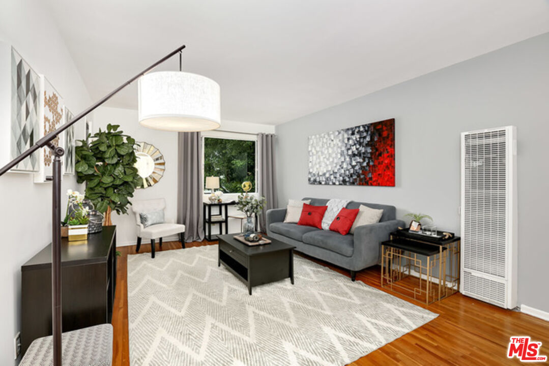 2427 Centinela Ave Unit: G