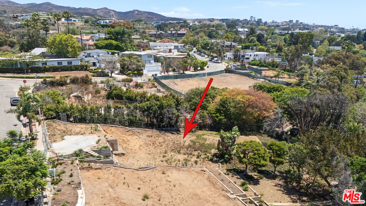 848 Las Lomas Ave