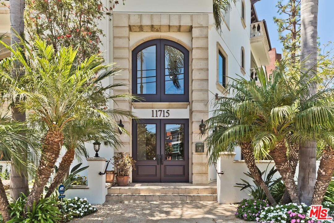 11715 Chenault St Unit: 102