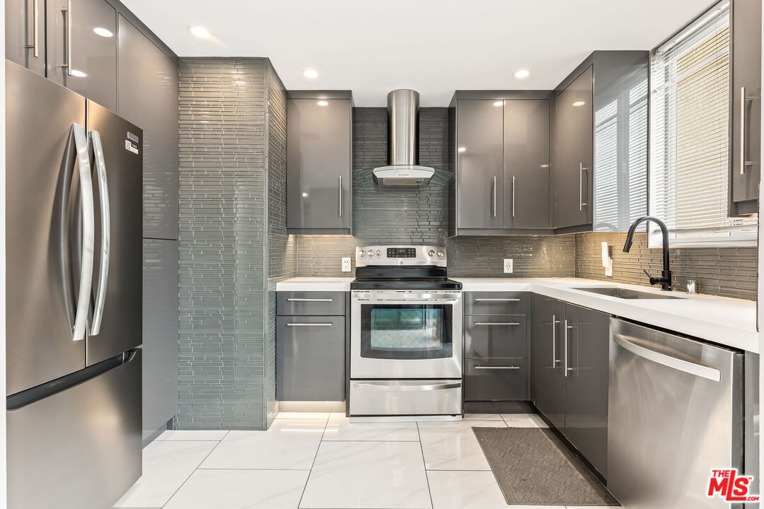 10747 Wilshire Blvd Unit: 1103