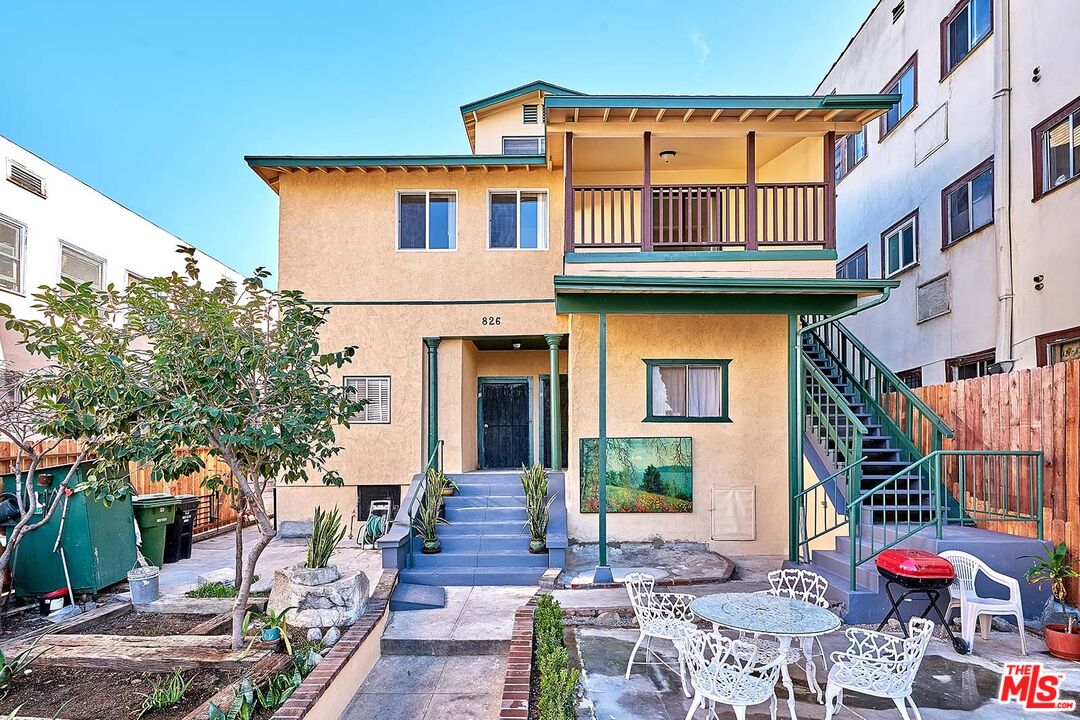 826 S Park View St Unit: 3