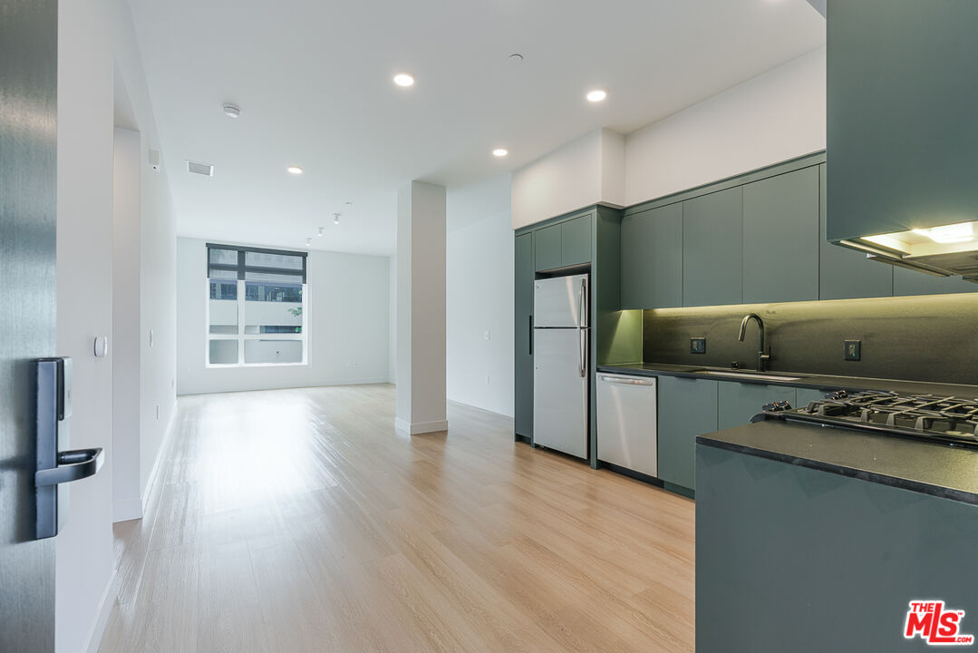 10601 Washington Blvd Unit: 203