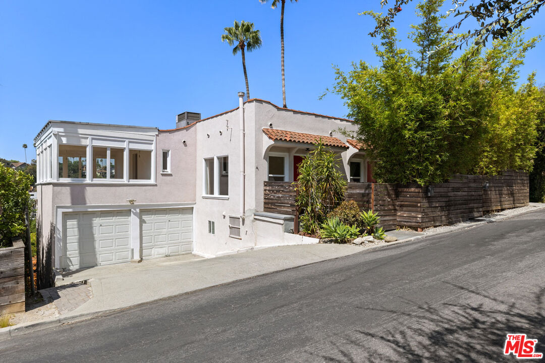 1523 Murray Dr