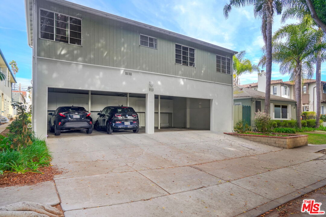 913 20th St Unit: 7