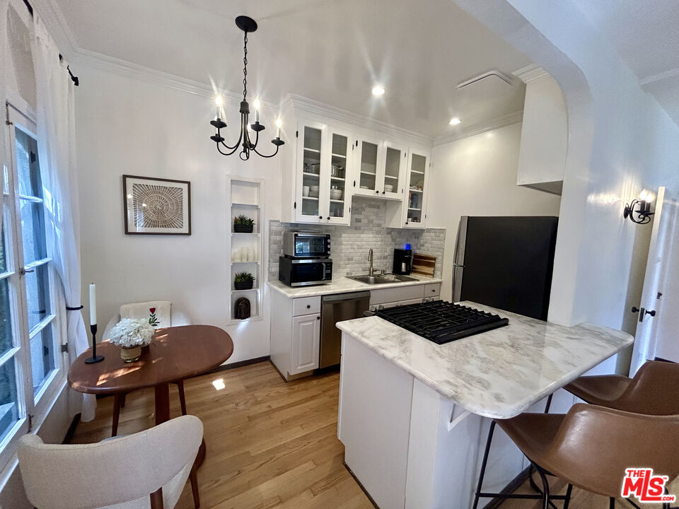 854 4th St Unit: F