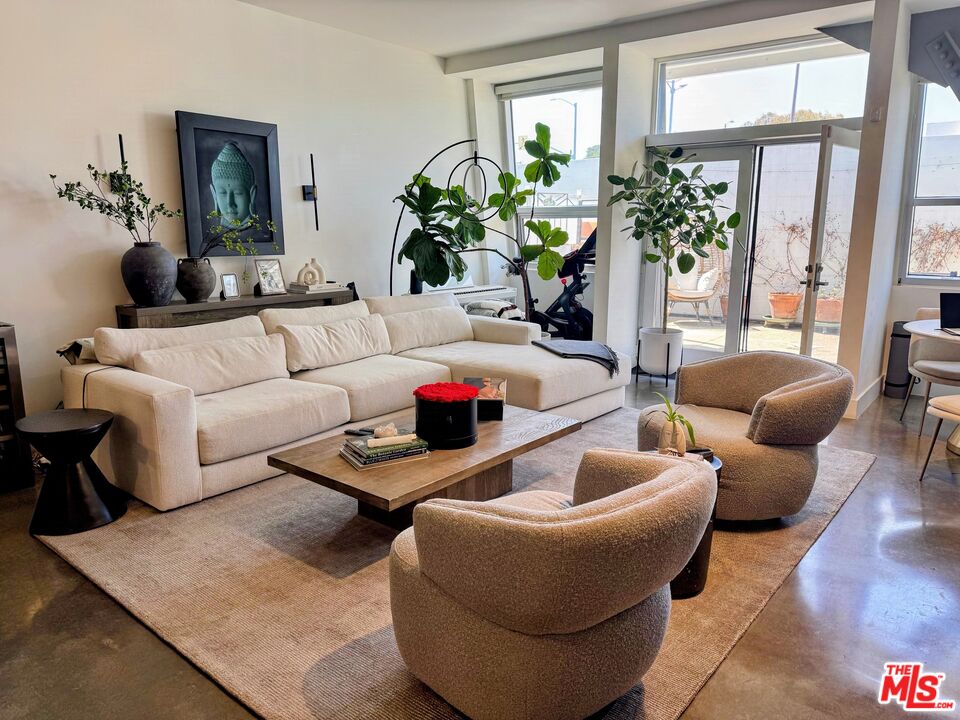 615 Hampton Dr Unit: A103