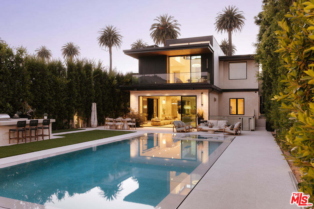 528 Marguerita Ave