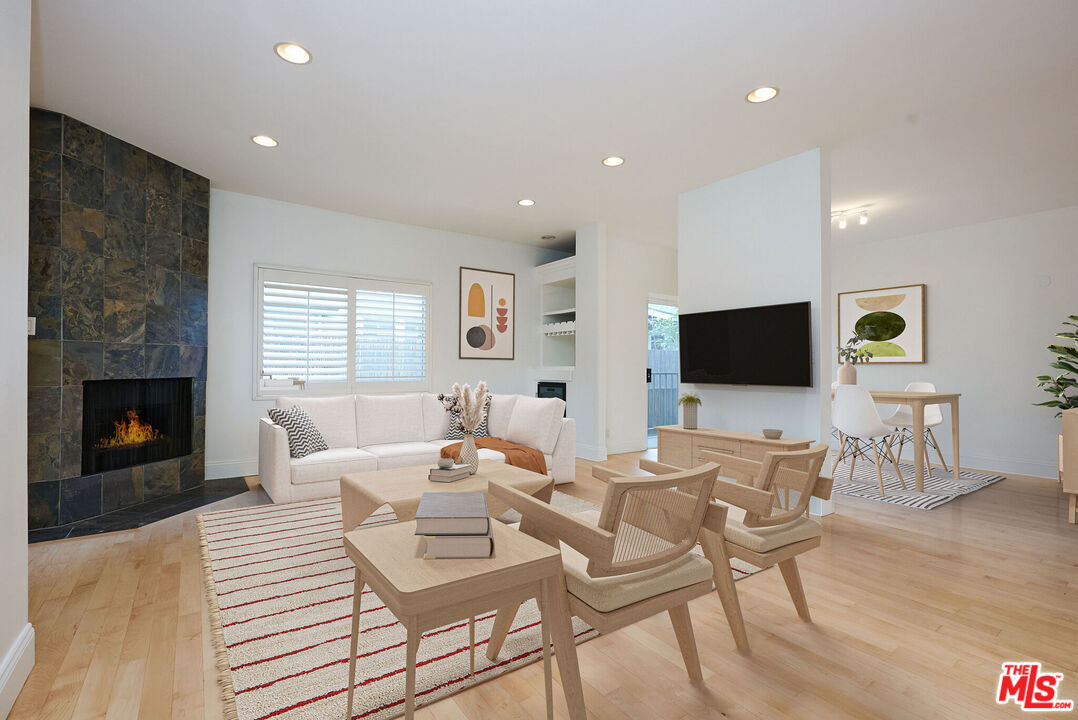 2708 Arizona Ave Unit: A