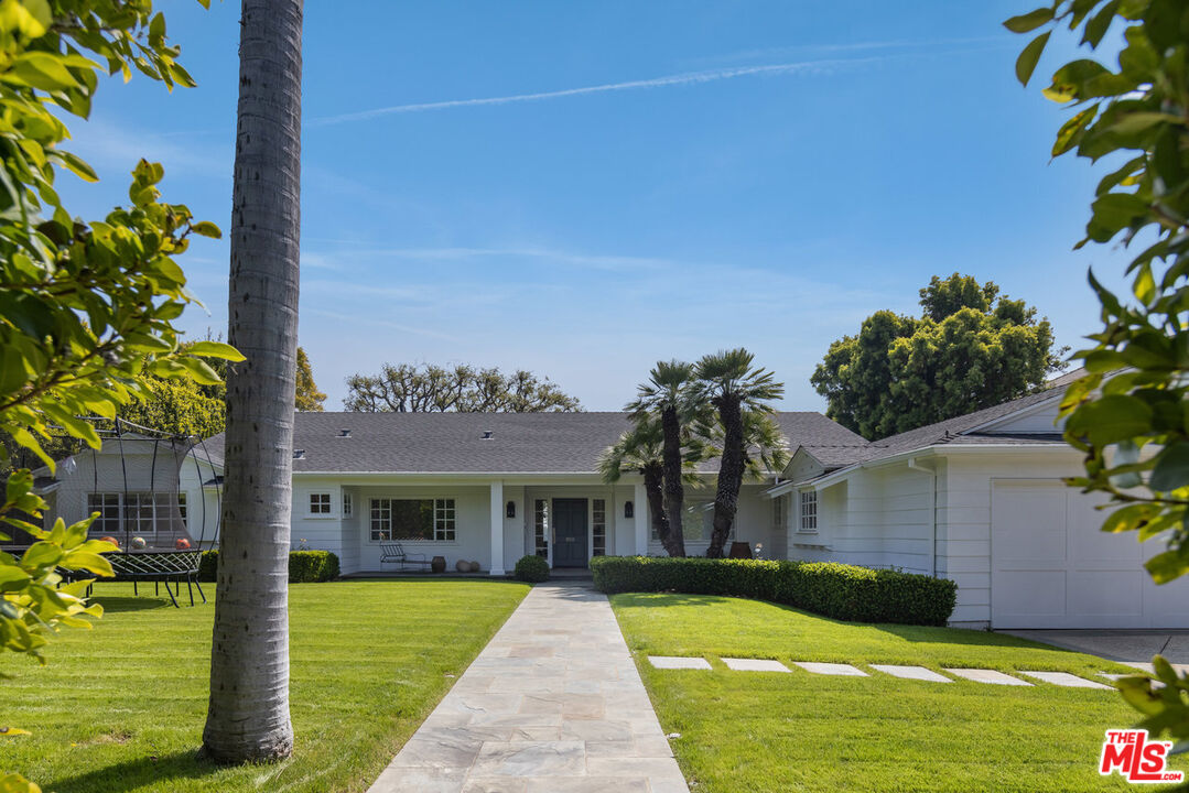 1132 Napoli Dr