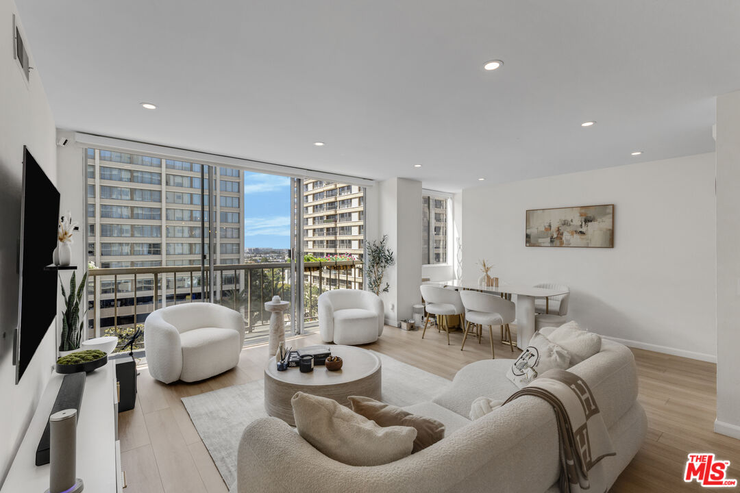 10747 Wilshire Blvd Unit: 902