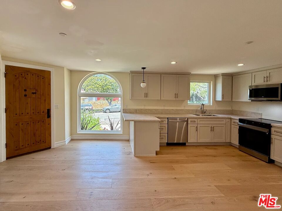 2807 Dunleer Pl Unit: A