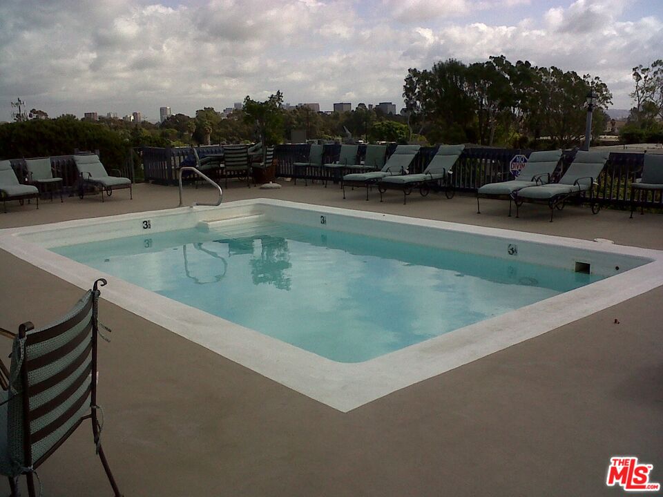 11730 W Sunset Blvd