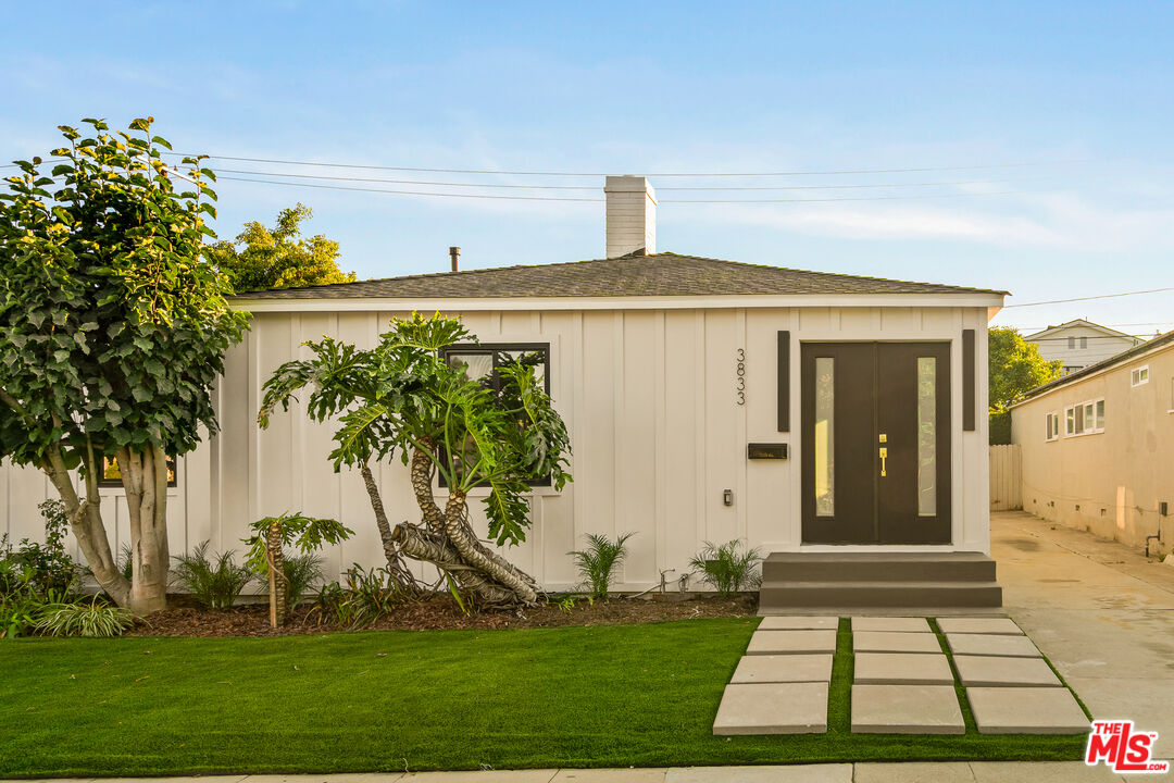 3833 Coolidge Ave