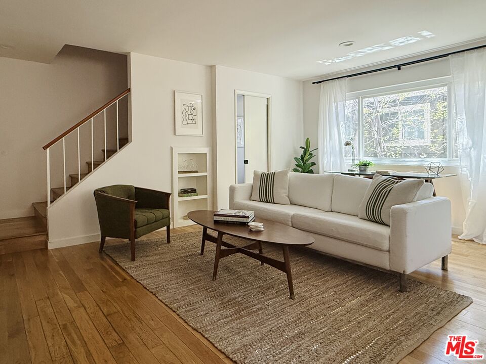 1809 Oak St Unit: A