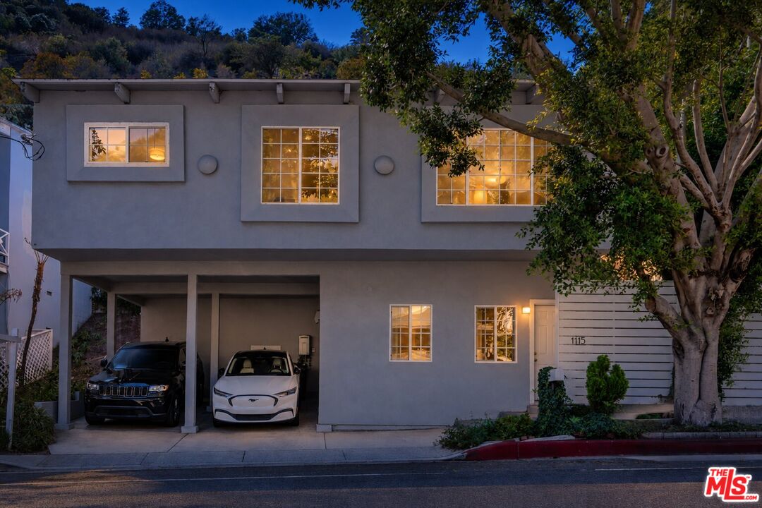 1115 N Beverly Glen Blvd