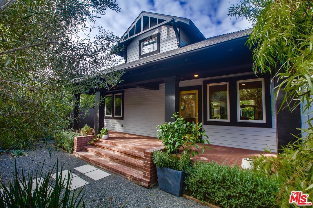663 San Juan Ave