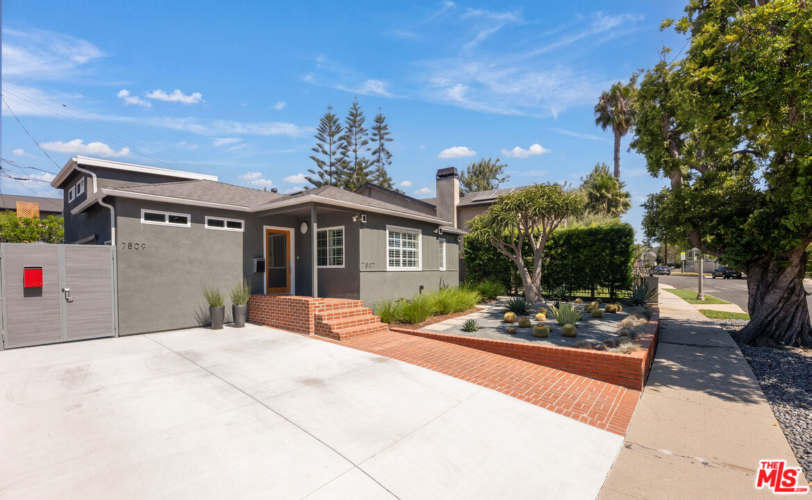 7807 Breen Ave