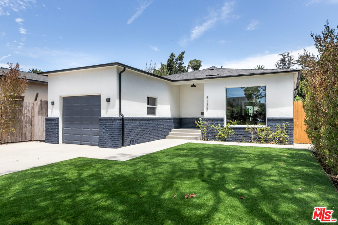 4338 Campbell Dr