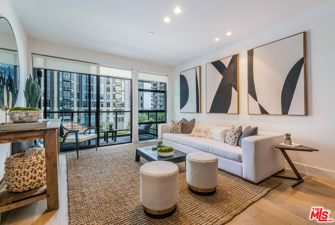 10777 Wilshire Blvd Unit: 404