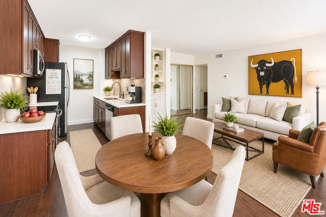 1750 Camino Palmero St Unit: 442