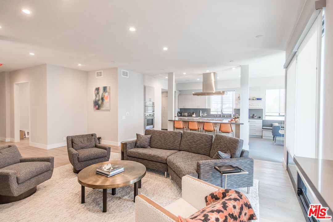 1115 14Th St