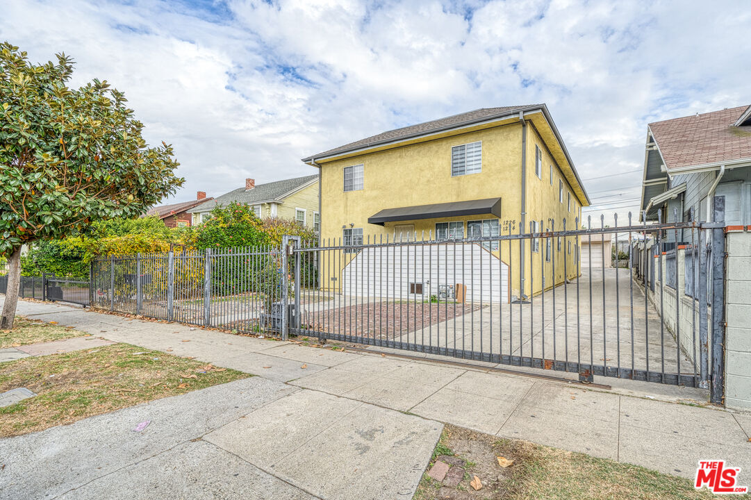 Property photo 1