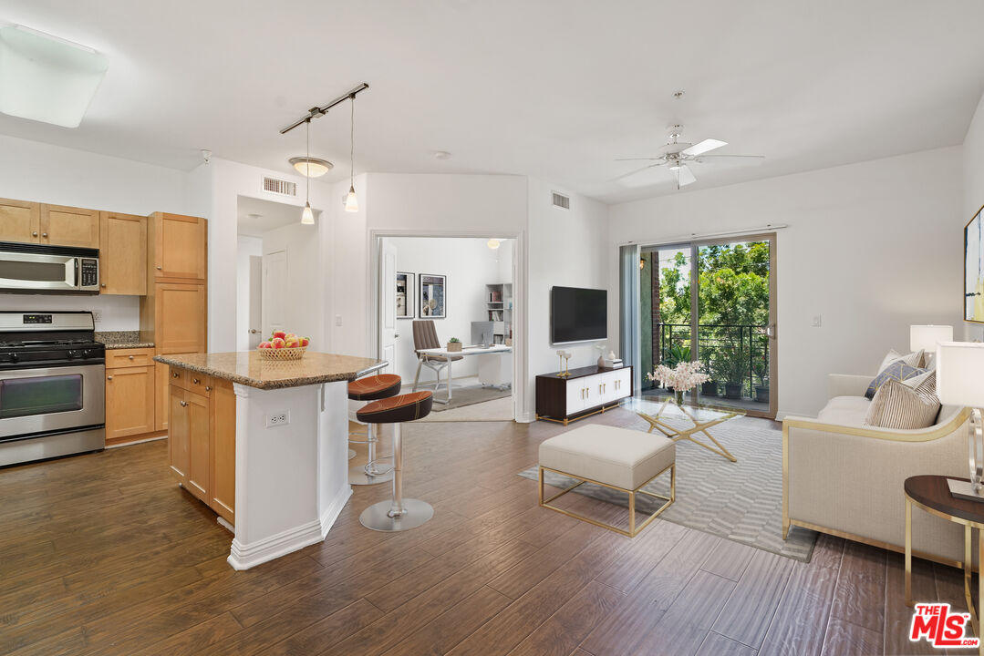 100 S Alameda St Unit: 355